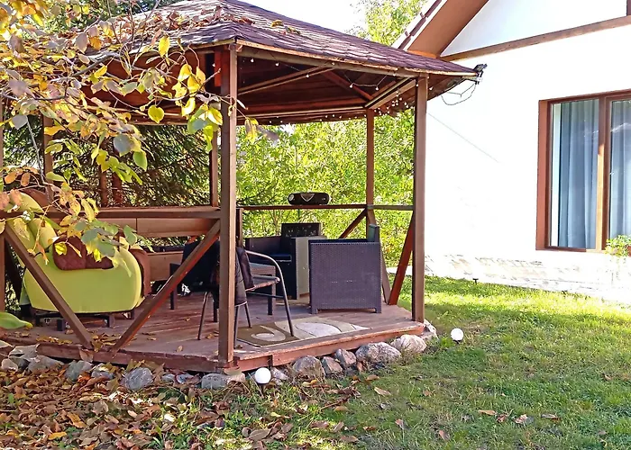 Vila Casa De Sub Nuc *